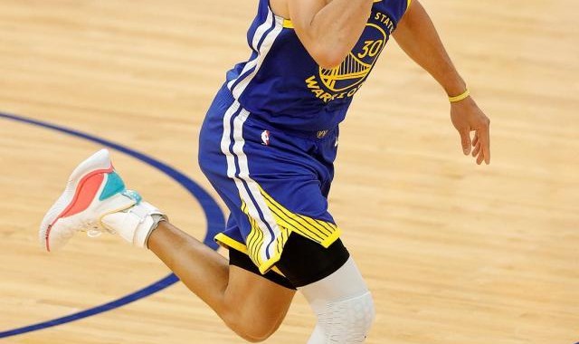 开云官网入口-自由球员市场受挫 还有哪些目标可供勇士追逐？